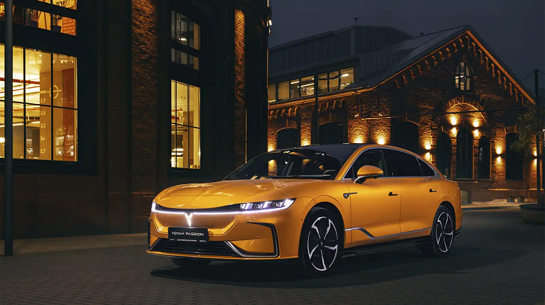 Больше и мощнее Toyota Camry, с полным приводом и гарантией 5 лет: Voyah Passion EVR представят в России в июле